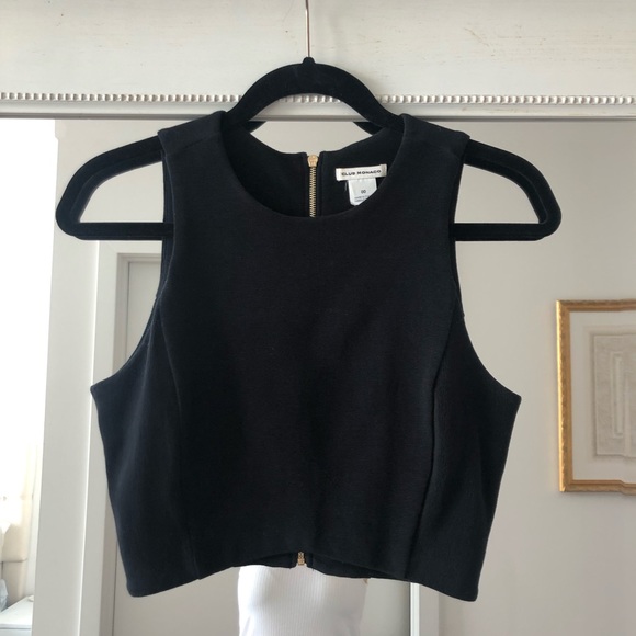 Club Monaco Tops - Club Monaco Crop Top in Black